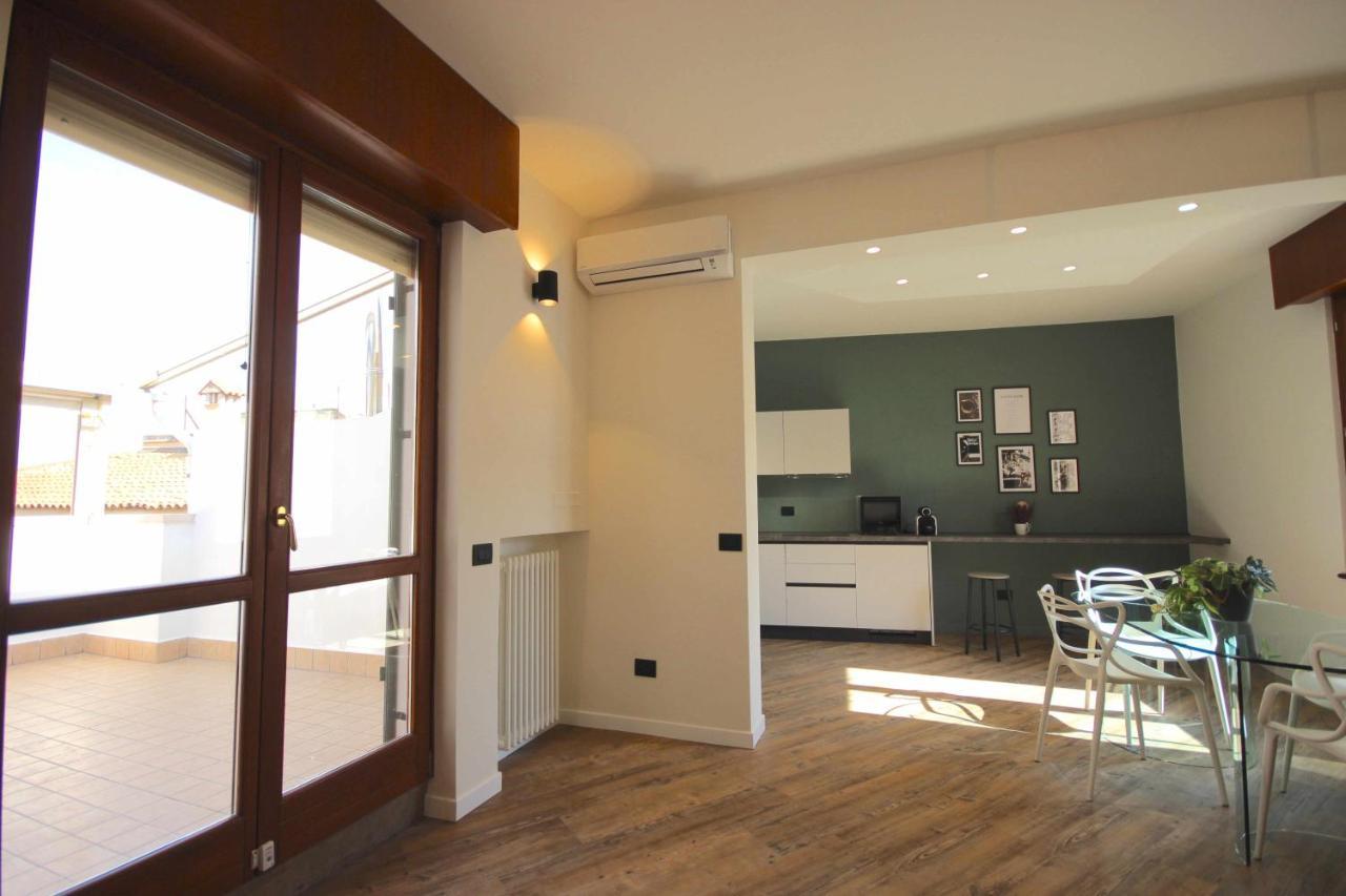 Case Vr Holiday Vittorias Flat Verona Exterior foto